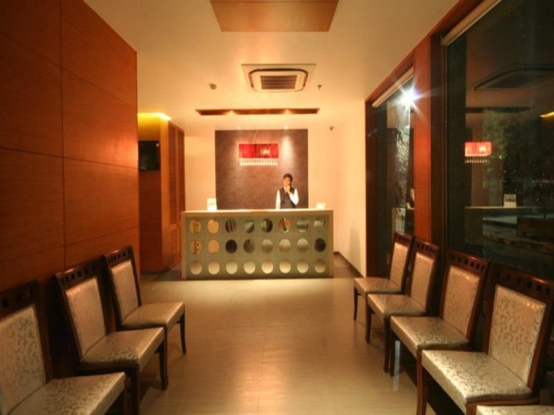 Suncity Premiere, Near To Airport