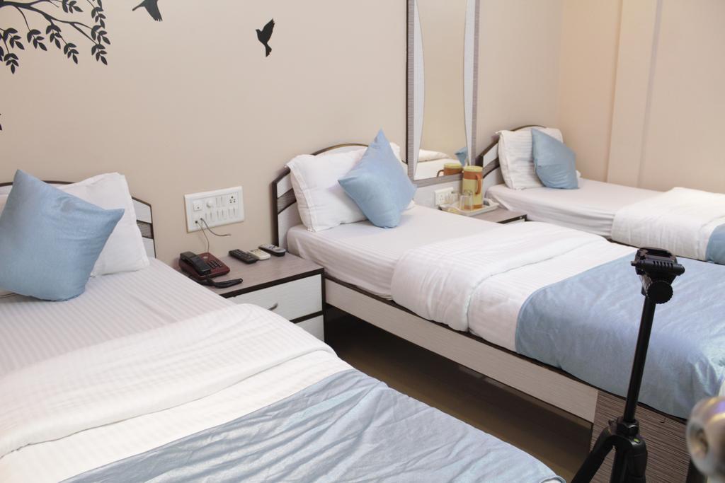Hotel Broadway Colaba