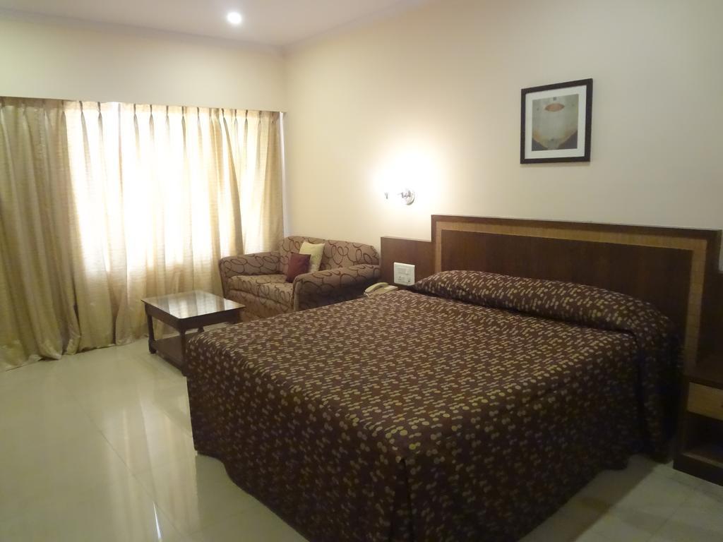 Juhu Plaza