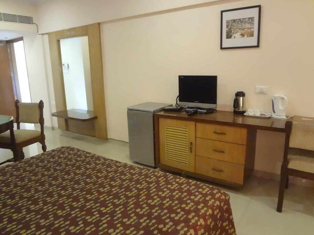 Juhu Plaza