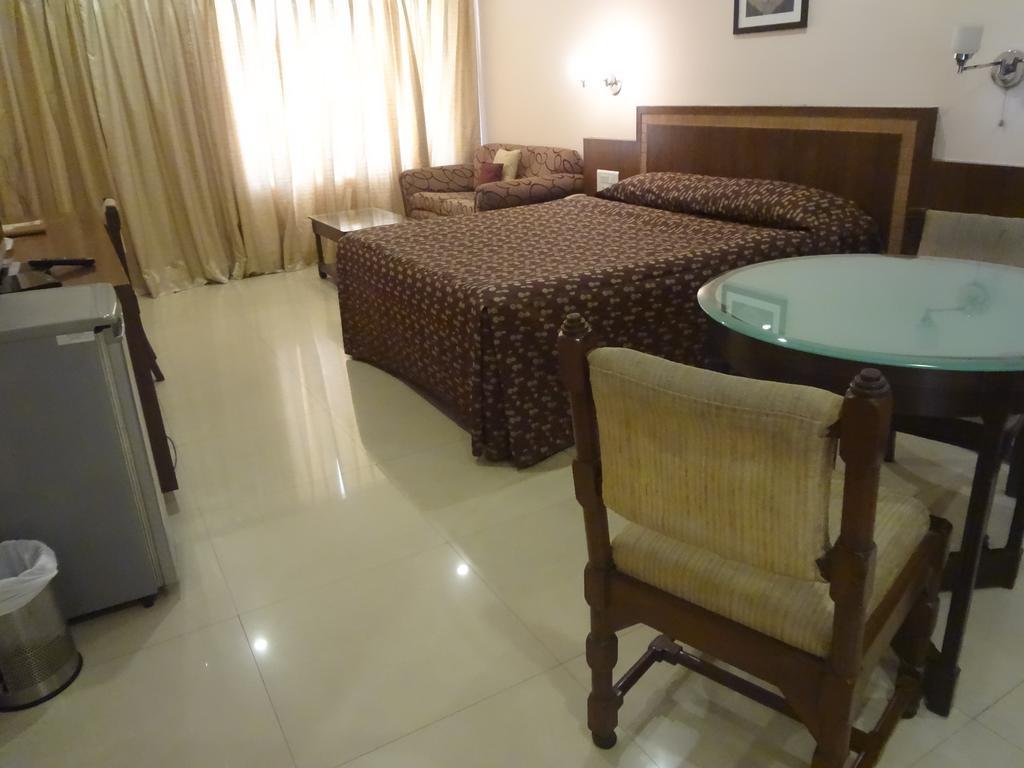 Juhu Plaza