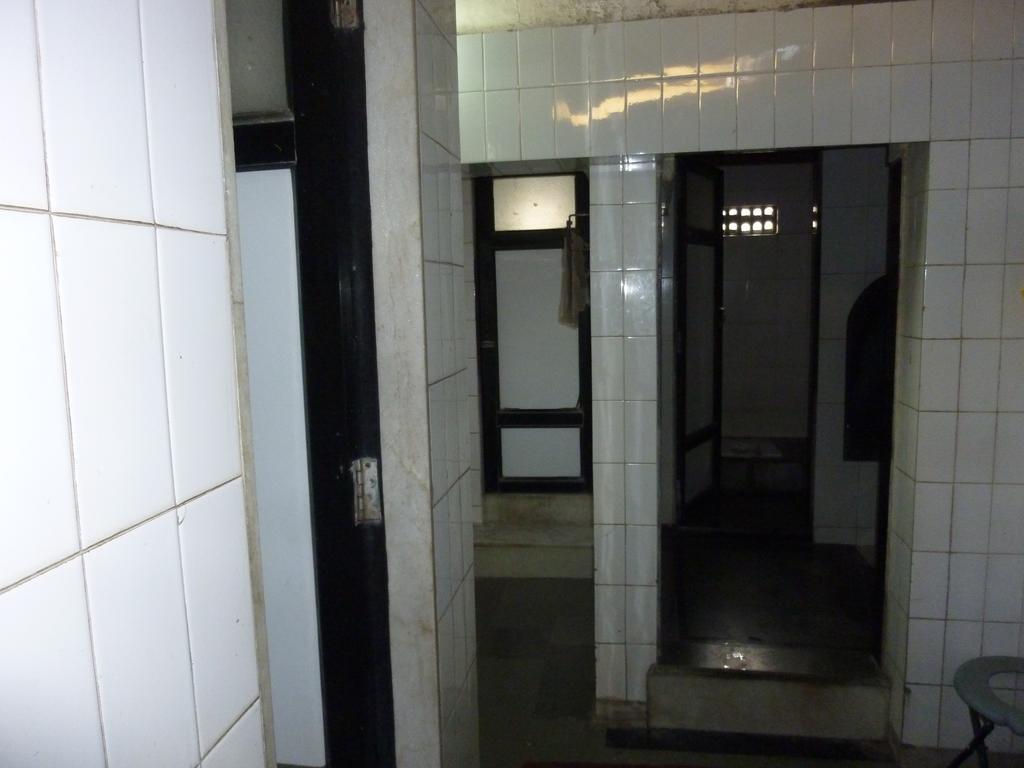 Yadgar 2* Mumbai