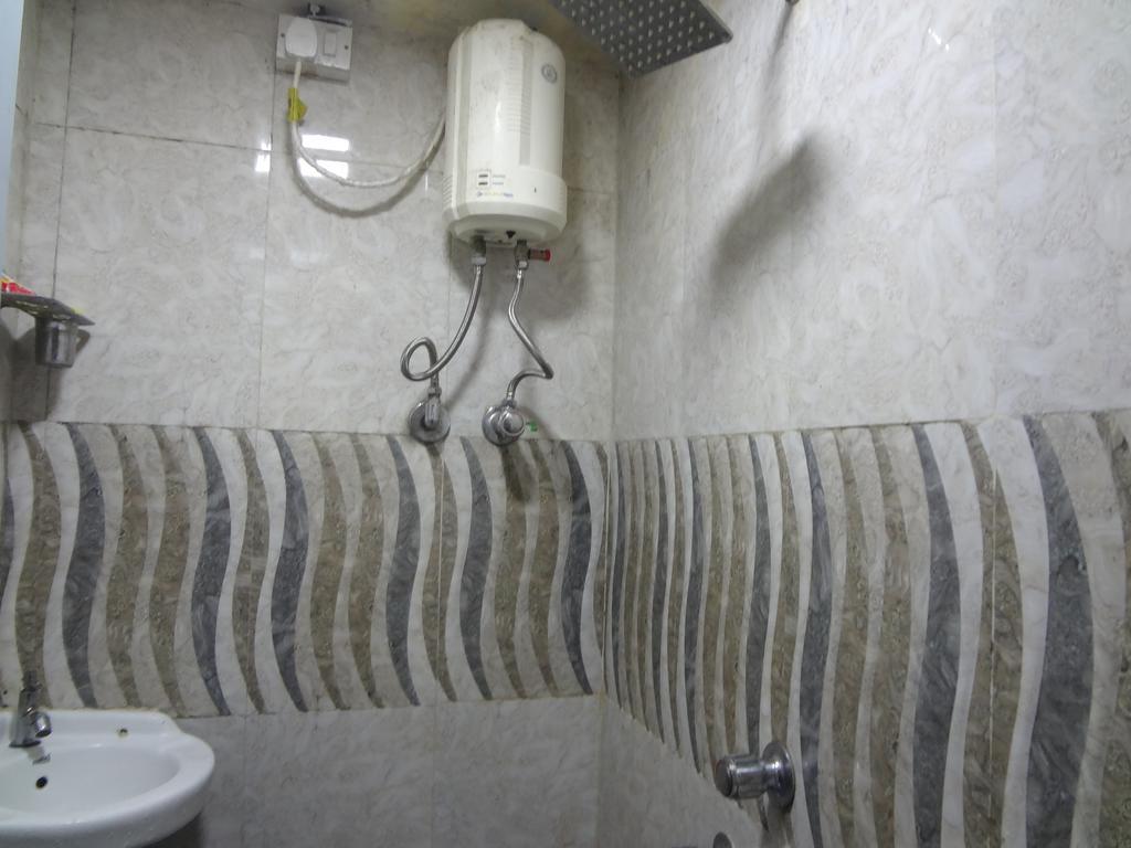 Hostel Aashiyana *