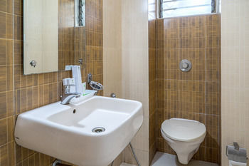 Treebo Seven Worli Hotel Mumbai
