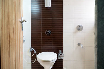 Hotel Treebo Seven Worli 3*