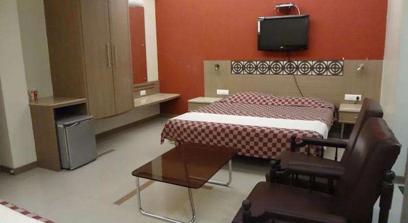 Unicontinental 2* Mumbai