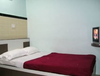 Pearl View 3*