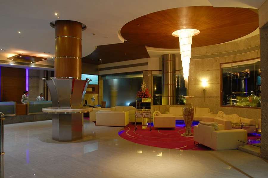 Hotel Peninsula Grand
