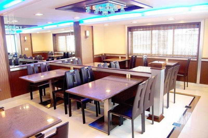 Manama Hotel 3*