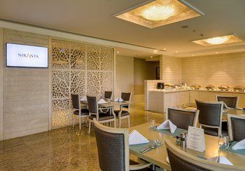 Niranta Airport Transit & Lounge Terminal 2 Arrivals Hotel Mumbai