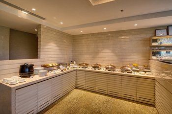 Hotel Niranta Airport Transit & Lounge Terminal 2 Arrivals