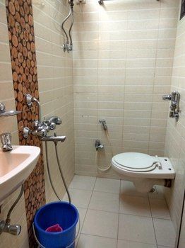 Hotel Broadway Colaba