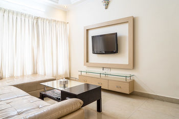 Treebo Seven Worli Hotel Mumbai