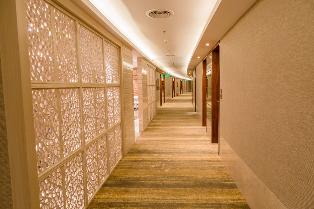 Niranta Transit Airport - At Arrivals Hotel 4*