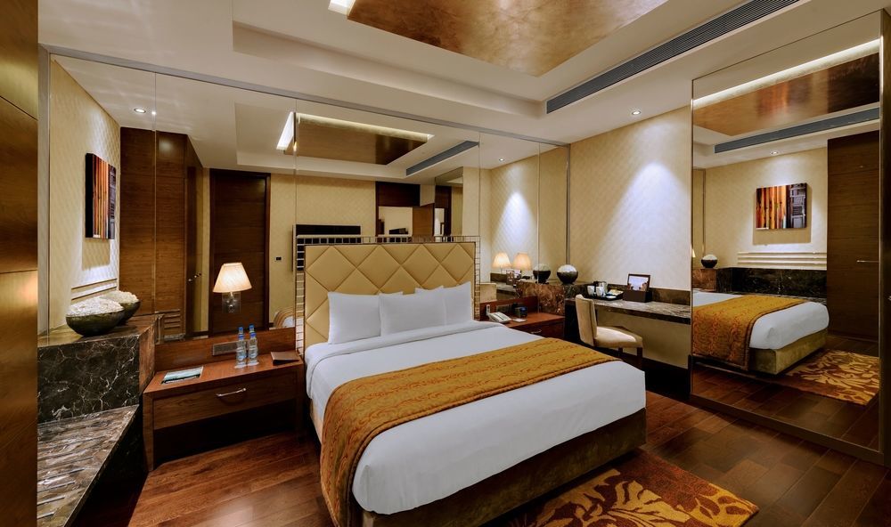 Hotel Niranta Airport Transit & Lounge Terminal 2 Arrivals 4*
