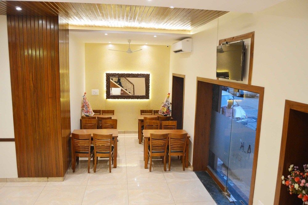A. K. International - Hotel