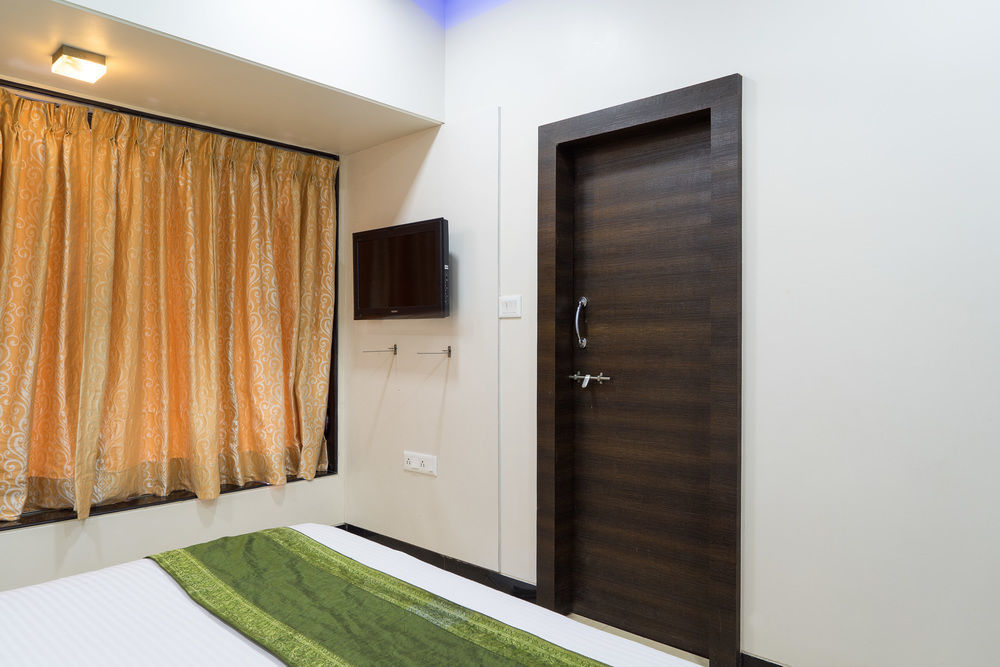 Treebo Seven Worli Hotel Mumbai