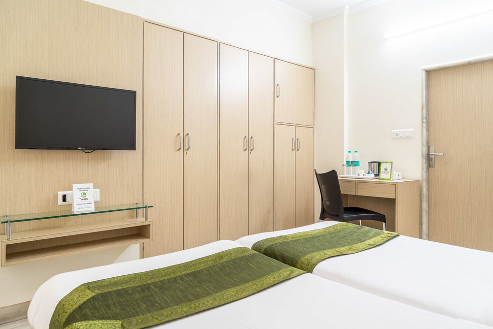 Treebo Seven Worli 3*