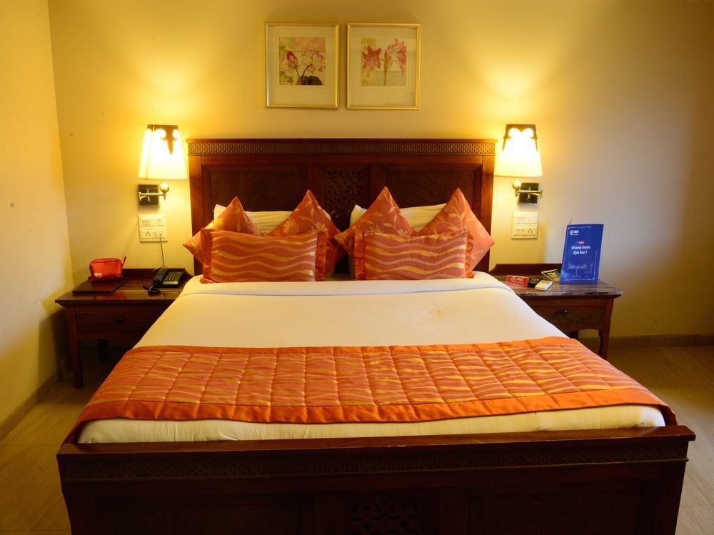 Oyo Premium Santacruz Station Hotel