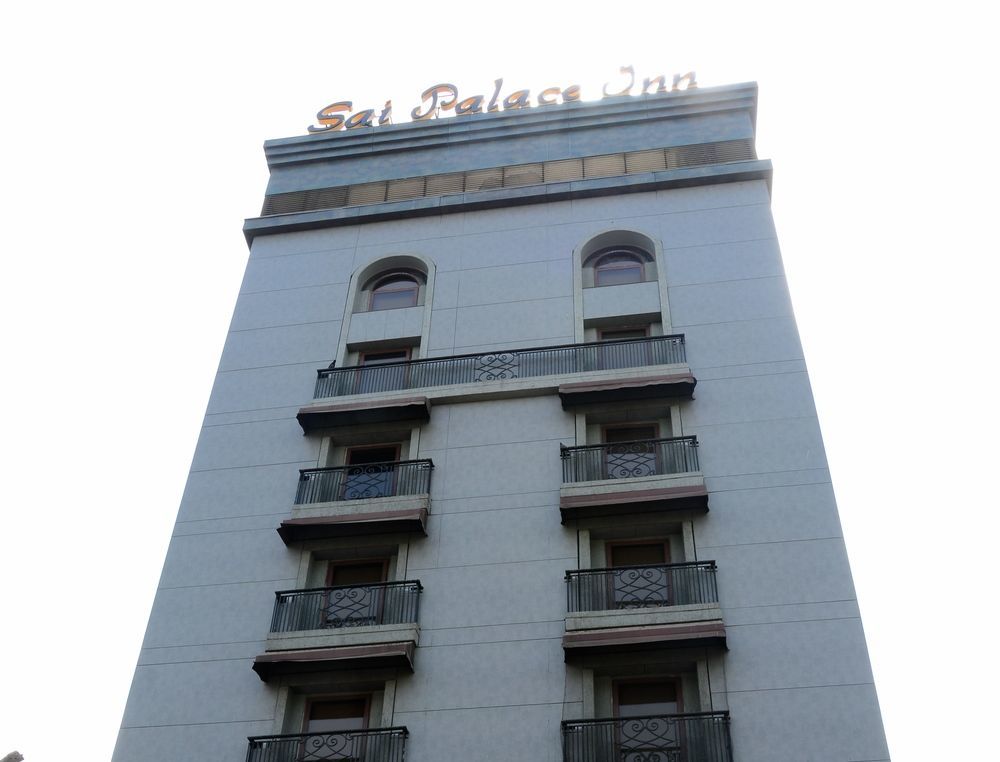 Oyo Premium Santacruz Station Hotel