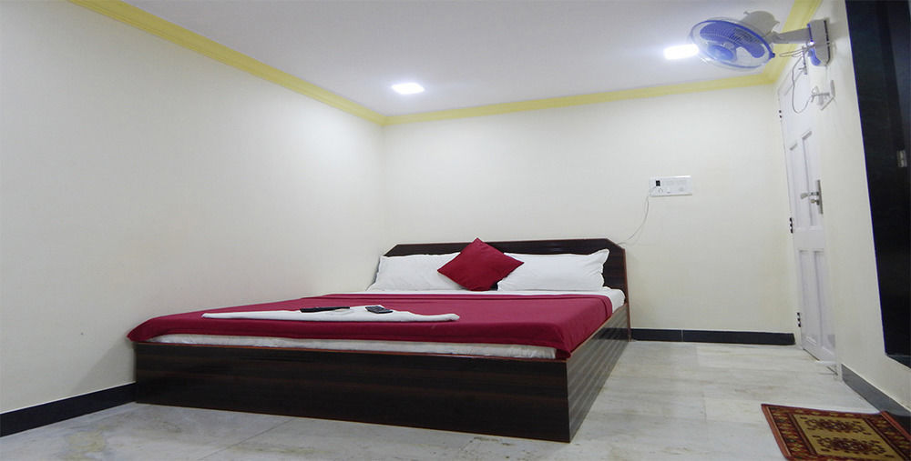 Sea View Colaba Hotel Hotel 3*
