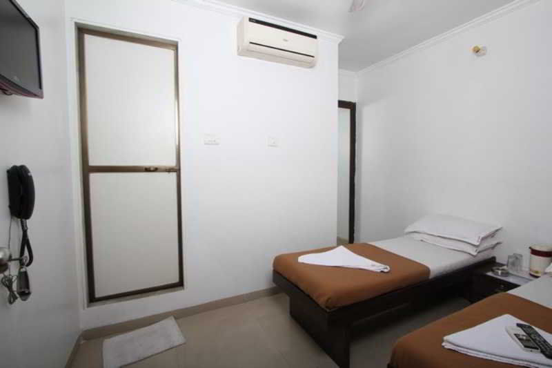 Apartment Marol Residency *