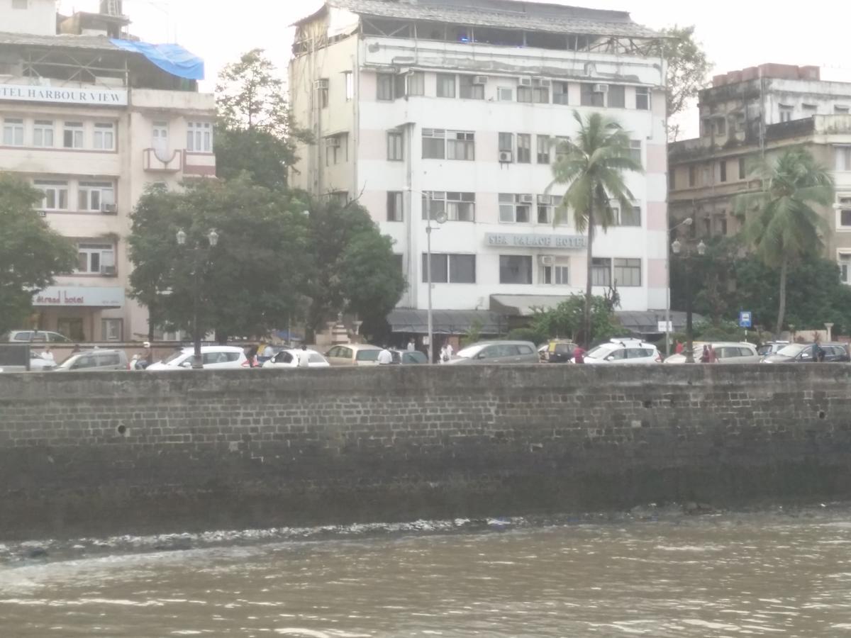 Strand Hotel, Colaba 2*