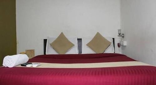 Hotel Saffron Inn Hotel Mumbai