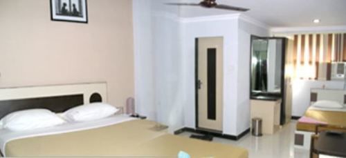 Pearl View Hotel Mumbai