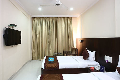 Fabhotel On Time Andheri East Mumbai