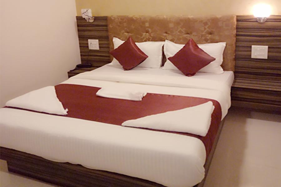 Flagship 83490 Hotel Bently Palace Hotel 3*
