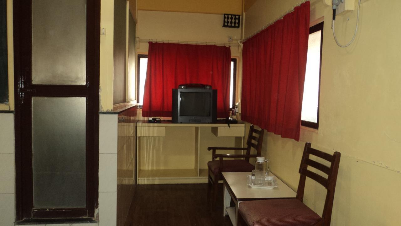 Benazeer Hotel Mumbai