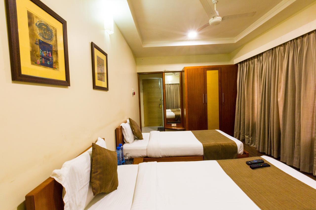 Hotel Mint Domestic Airport 3*