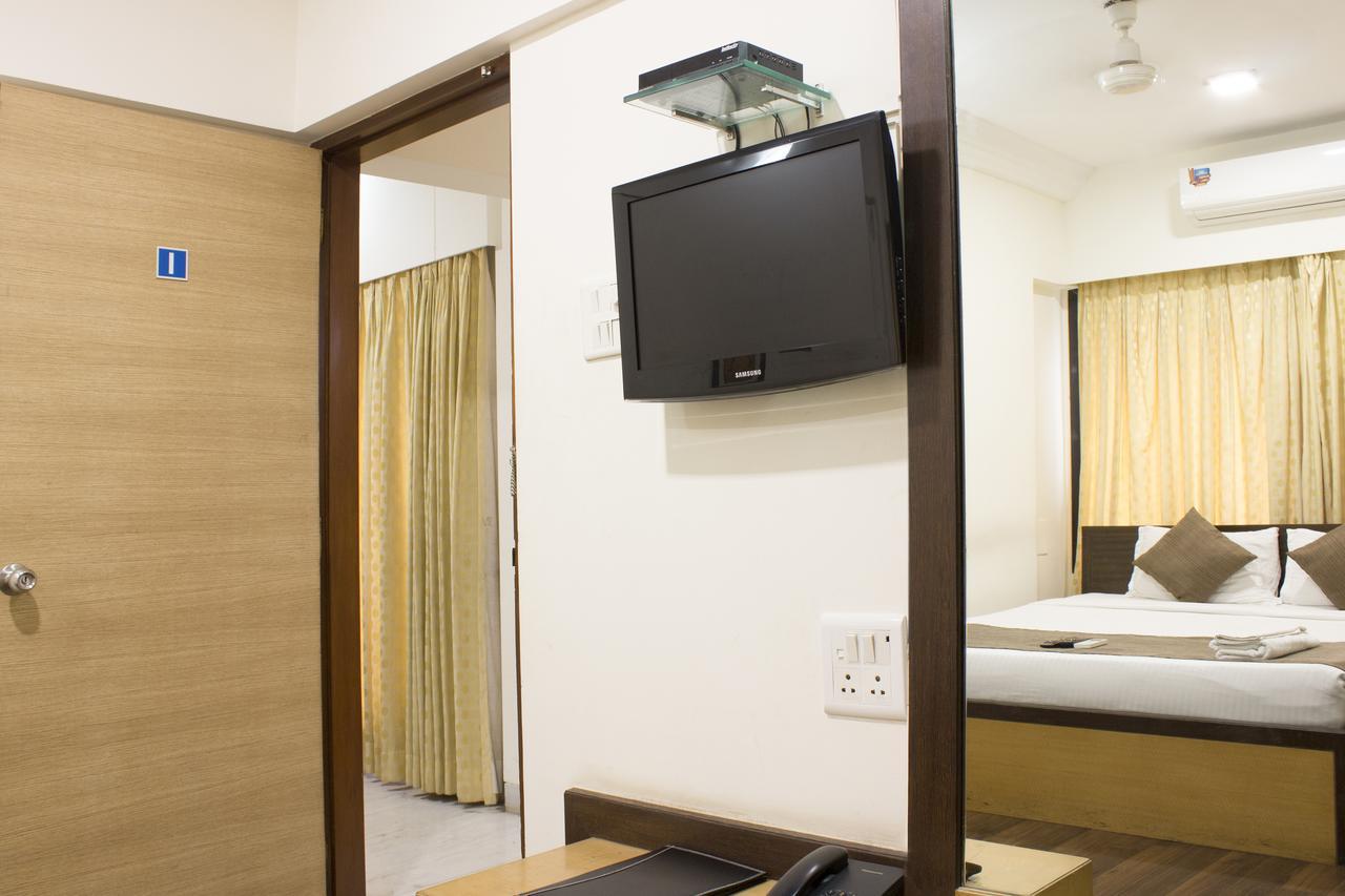 Hotel Mint Domestic Airport 3*