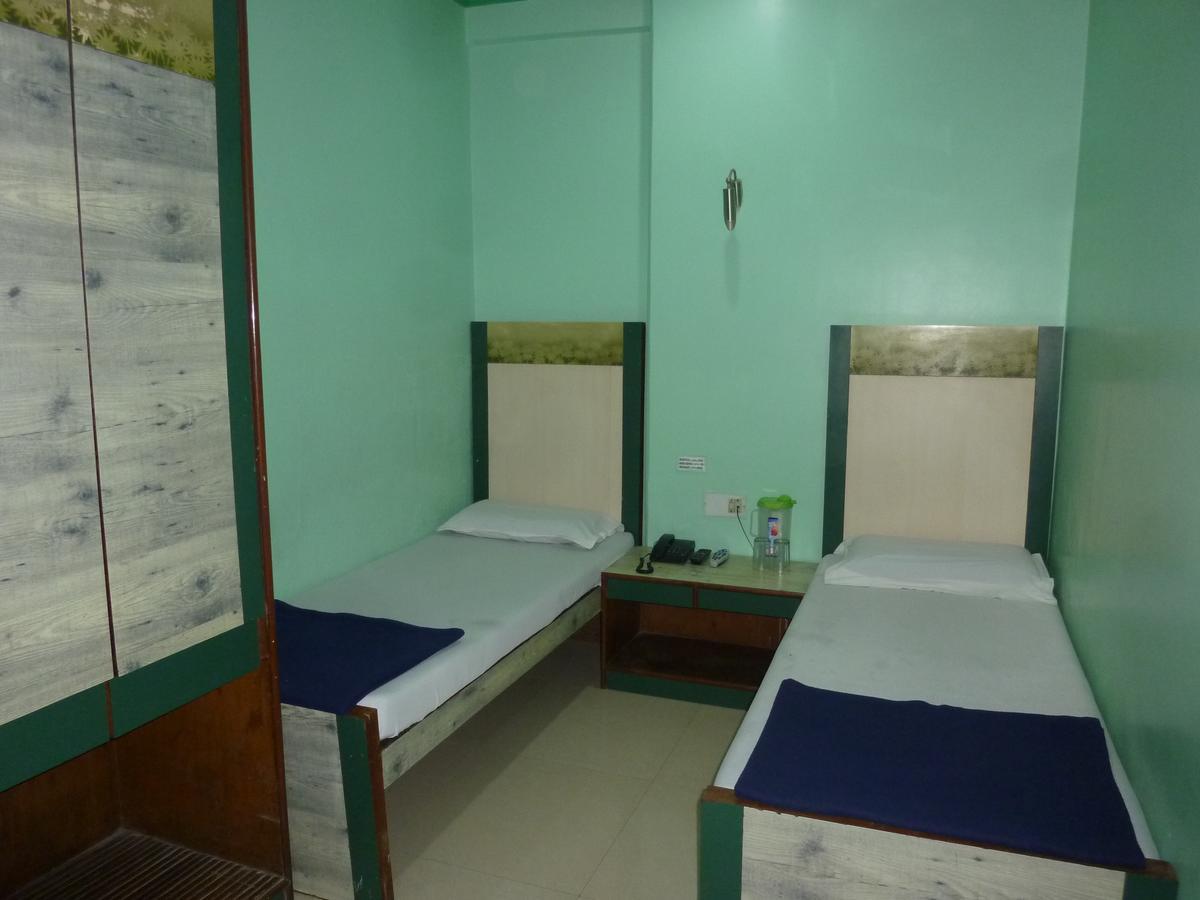 Stars Hotel