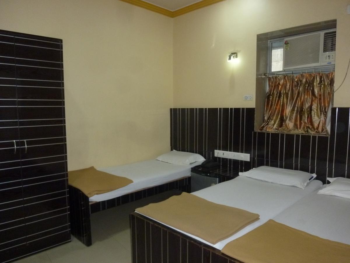 Stars Hotel