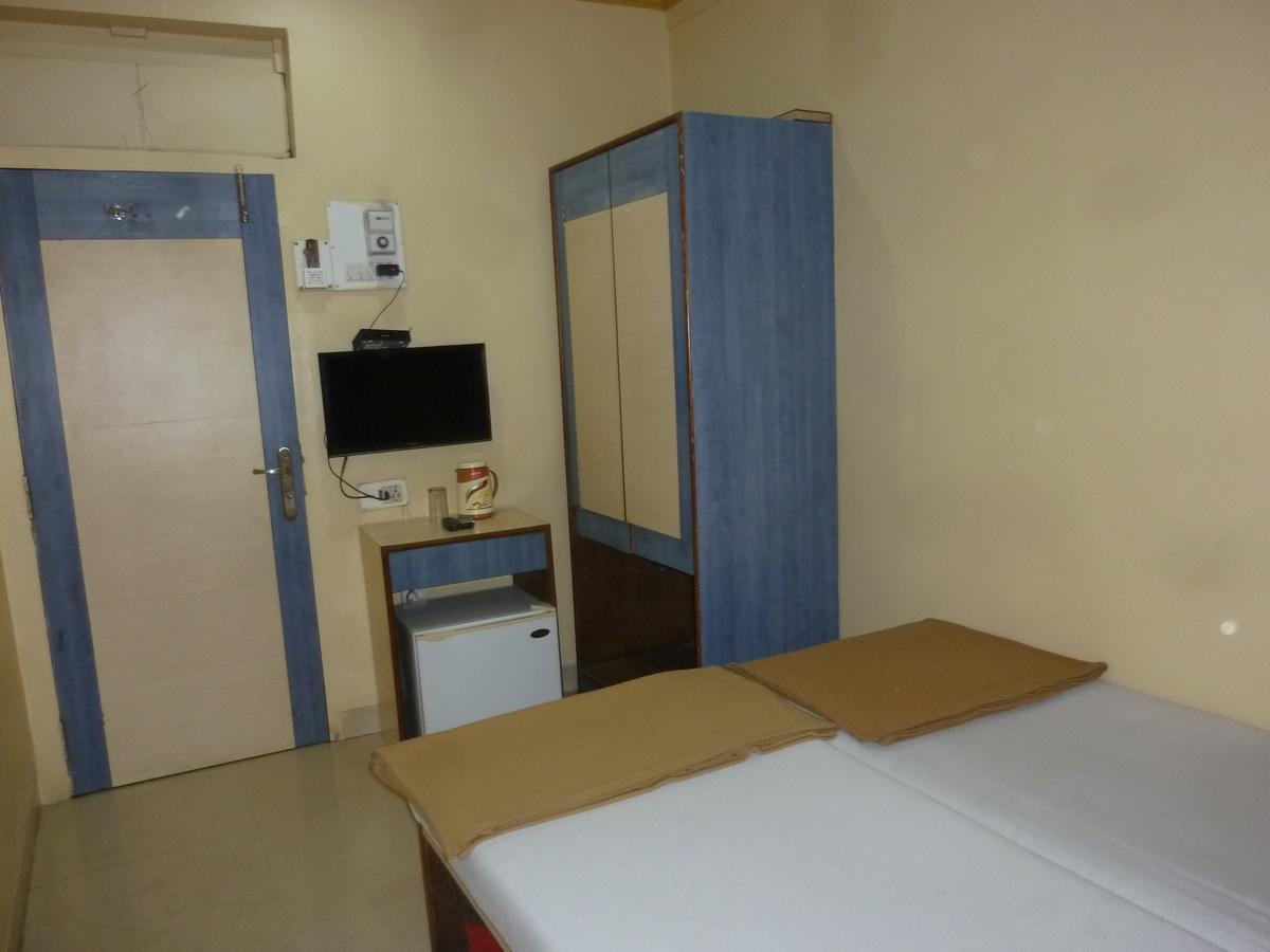 Stars Hotel