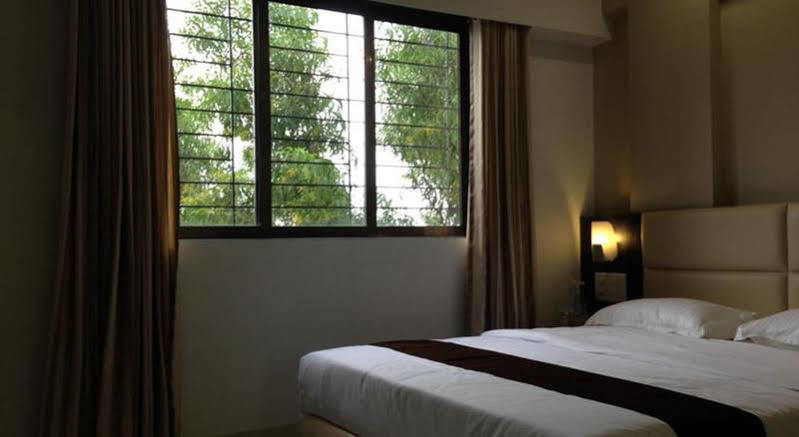 Fabexpress Alfa Galaxy Hotel Mumbai