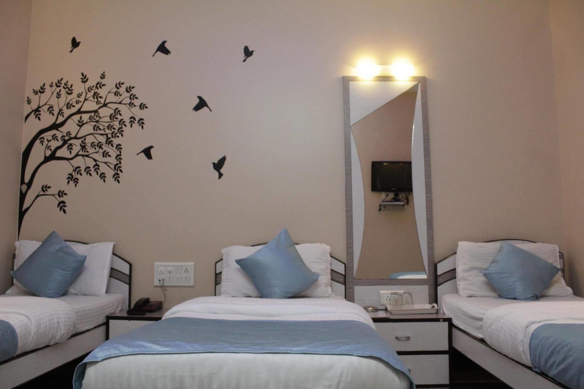 Broadway Colaba 2* Mumbai