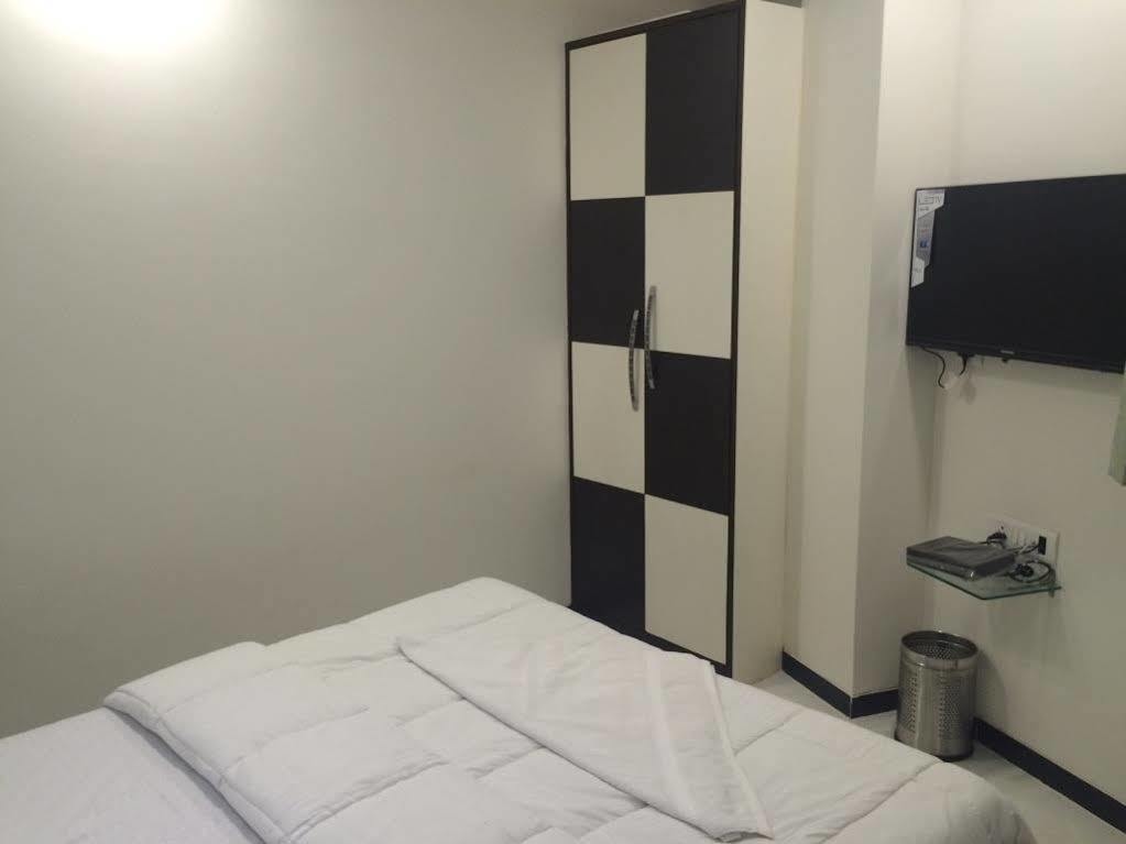 Hotel O Blue Pearl Residency Near Chhatrapati Shivaji International Airport