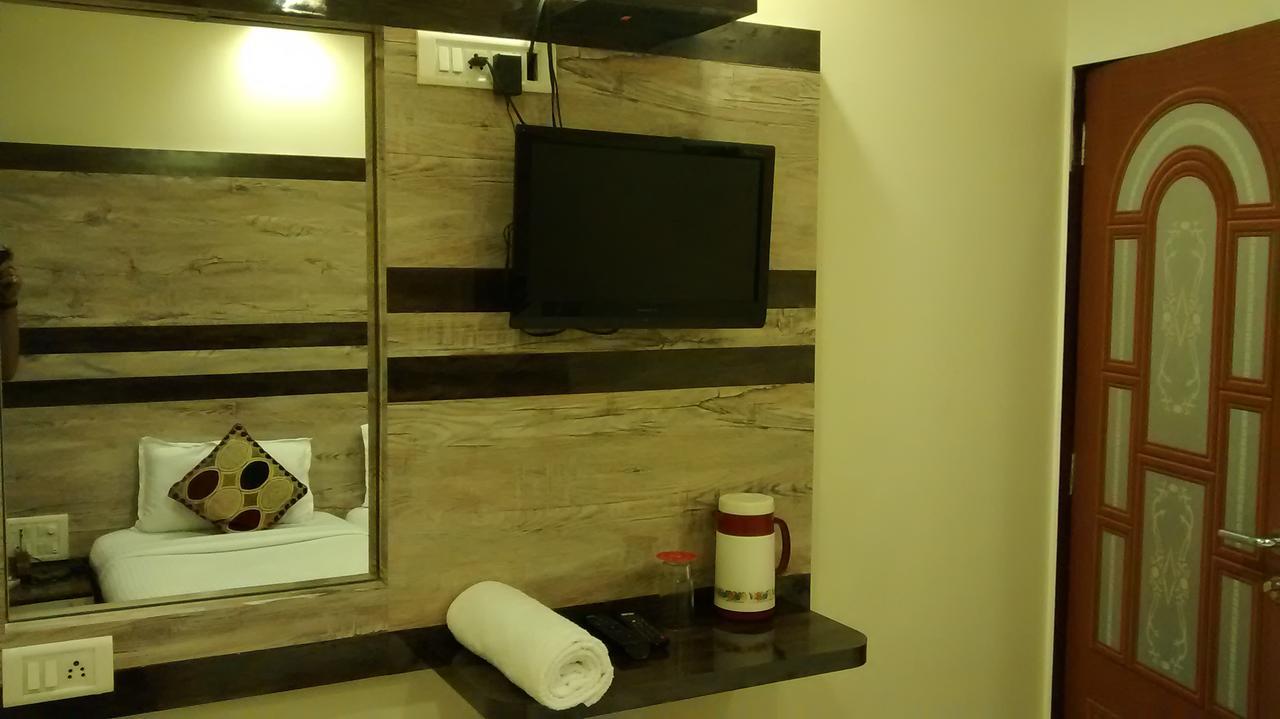 Hotel Maangta 122 @ Andheri East 2*
