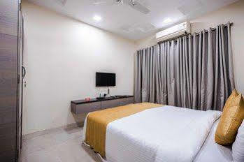 Bloom Residency Apartment *