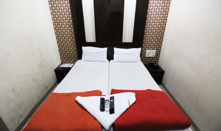 Maangta 100 @ Andheri East Mumbai