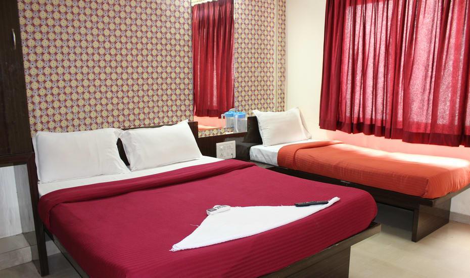 Maangta 100 @ Andheri East 2*