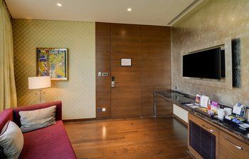 Niranta Airport Transit & Lounge Terminal 2 Arrivals 4* Mumbai