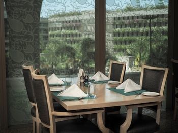 Niranta Airport Transit & Lounge Terminal 2 Arrivals 4*