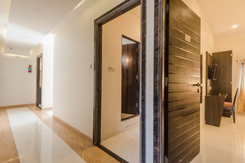Hotel Alfa Grand Mumbai