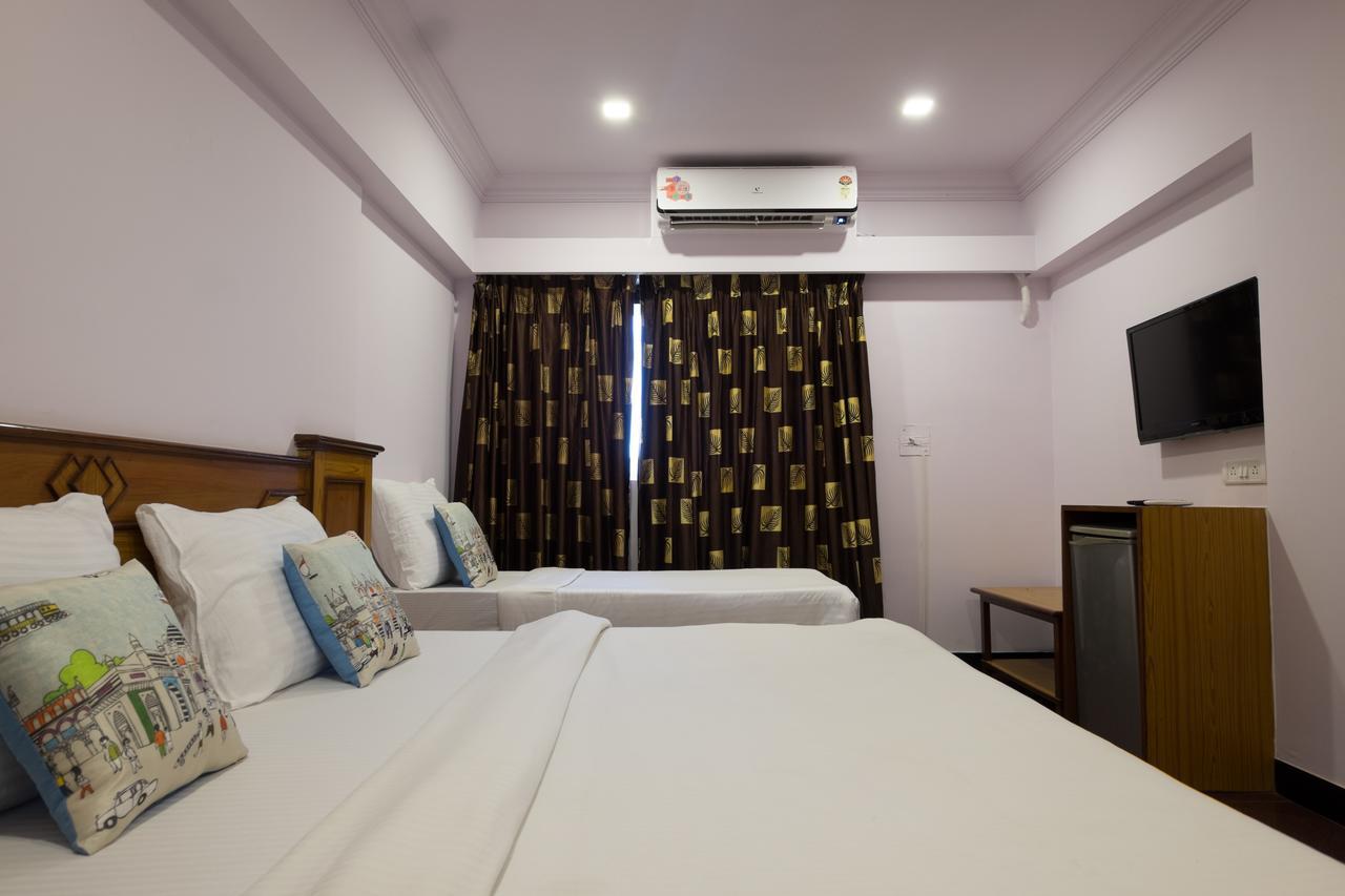 Oyo Flagship 561 Host Hotel 3*