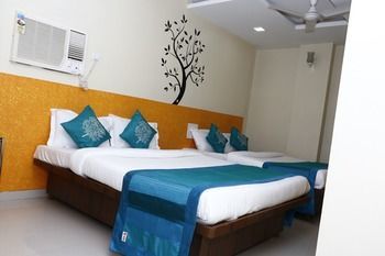 New Shree Niwas Hotel
