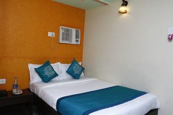 New Shree Niwas Hotel
